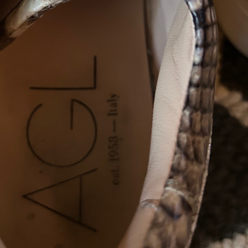 EUC AGL Attilio Giusti Leombruni Snakeskin Leather Sneakers 38.5 of Size 8.5 - Picture 5 of 10